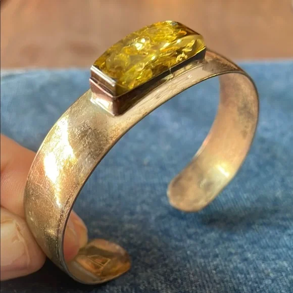 Old Pawn Vintage .925 Sterling Silver Bracelet with Moss Green Amber Stone - Picture 5 of 9